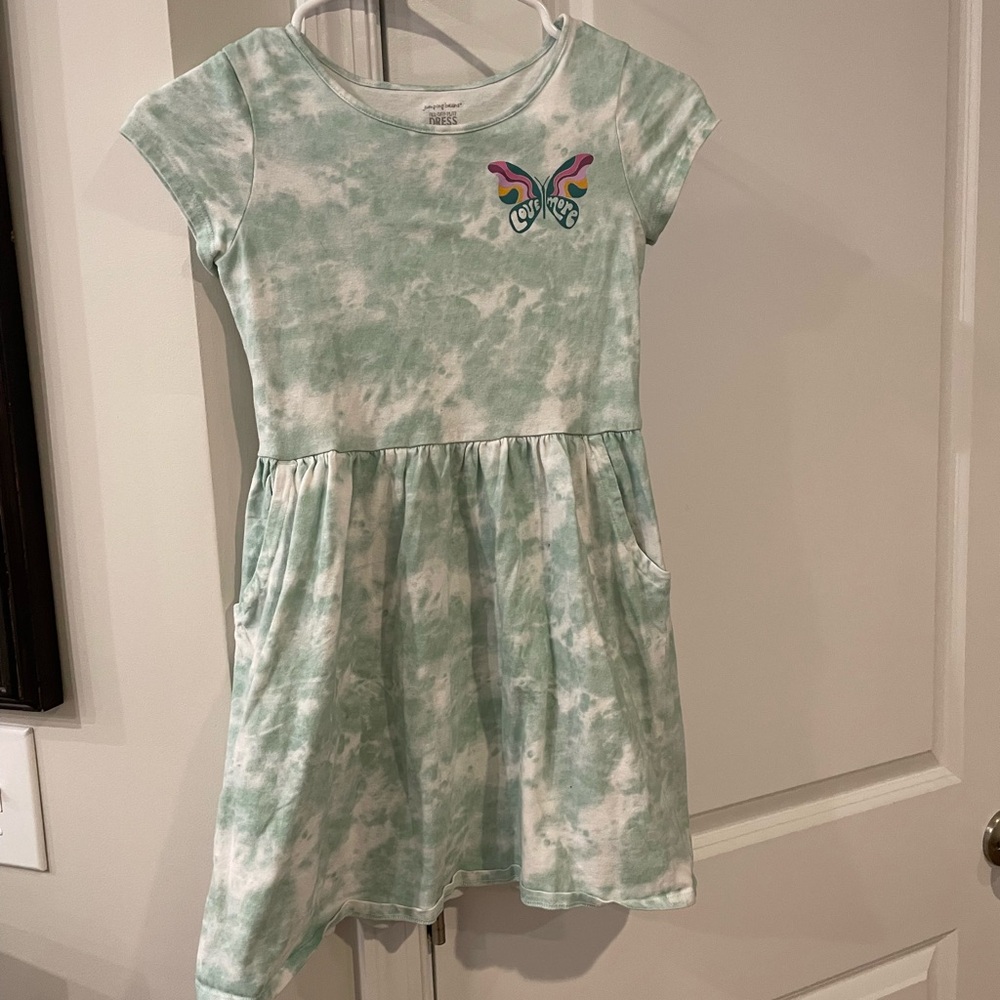 Girls dress